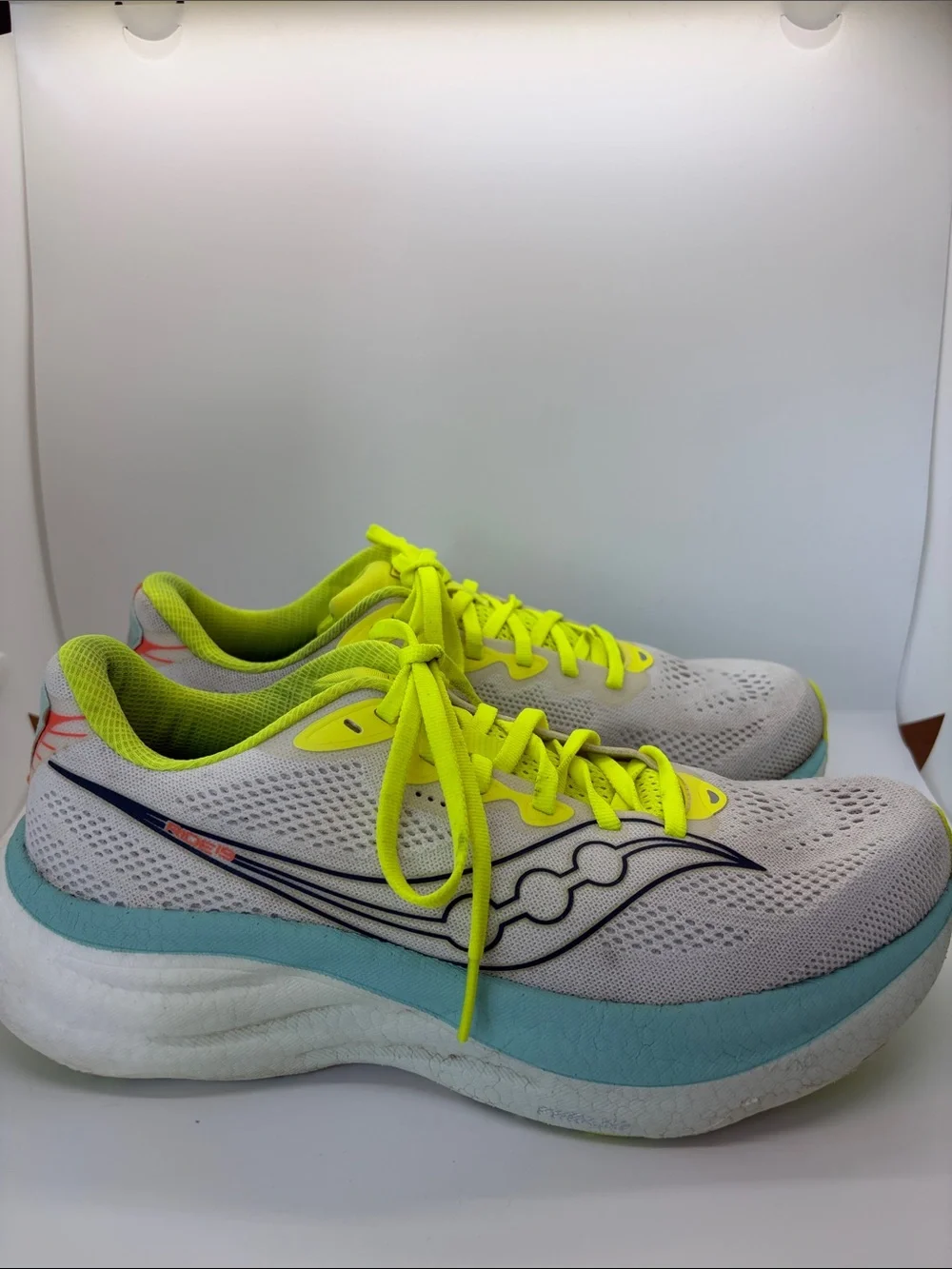 Saucony whether you